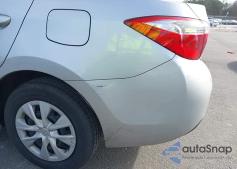 2015 Toyota Corolla L z USA, uszkodzony, nr VIN 2T1BURHEXFC445846